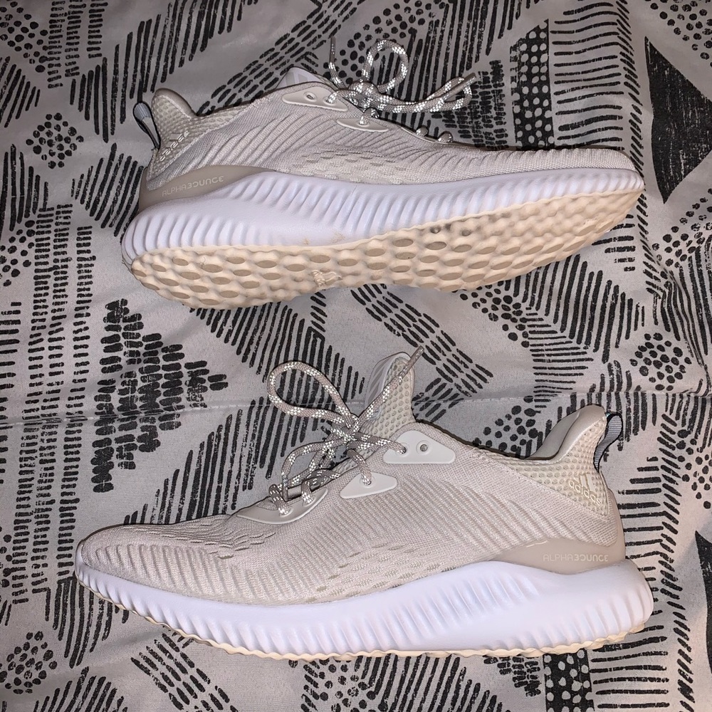 Adidas Alphabounce EM